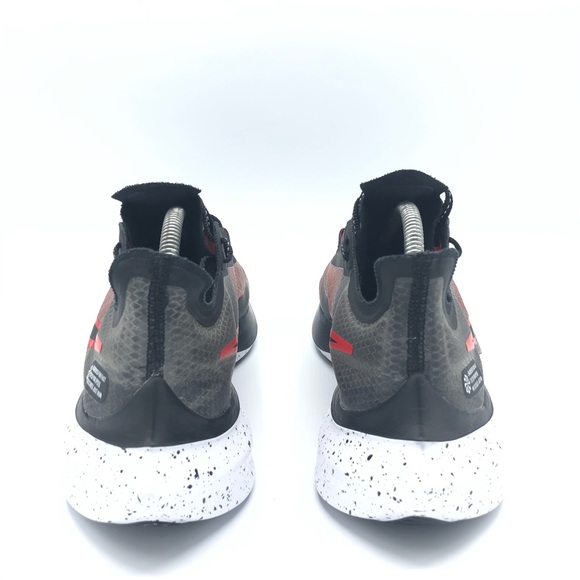 nike zoom gravity 10.5